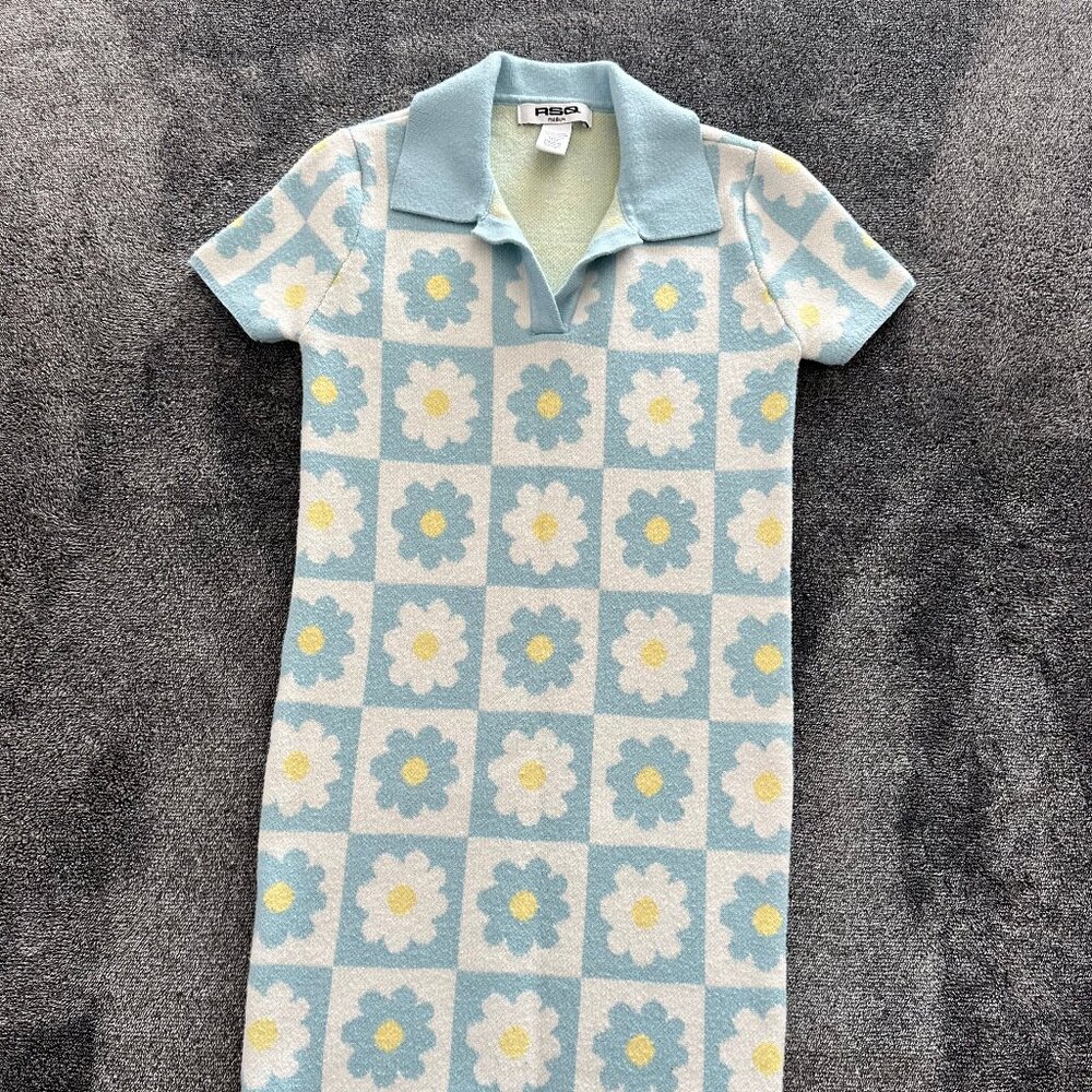RSQ Girls Floral Sweater Dress Medium Blue White V-Neck Collared Short Sleeve